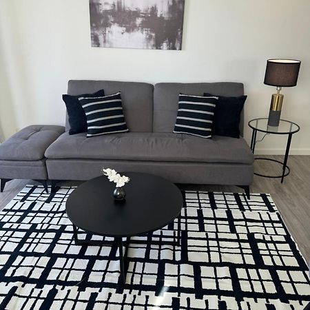 1508- Heart Of Waikiki With Kitchen-Free Parking-King Bed-Corner Unit Honolulu Exterior foto